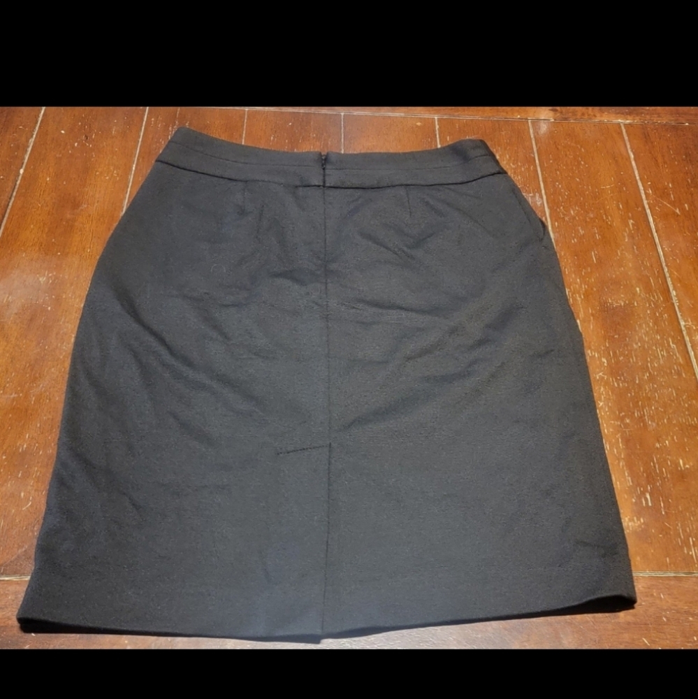 George Skirt - Picture 2 of 3